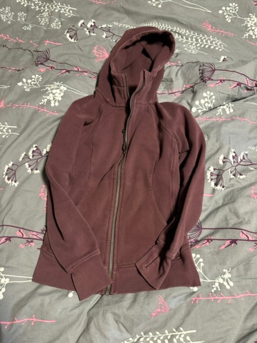 Lululemon Scuba Hoodie size 4